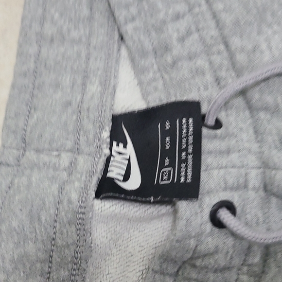 Nike joggers for women - Picture 3 of 3